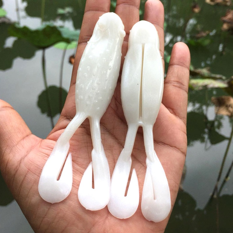 Buzz Frog 4″ – Farang Ba Creations